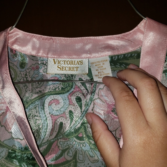 Vintage Victoria's Secret gold label medium/large semi sheer sleep shirt - Picture 4 of 5